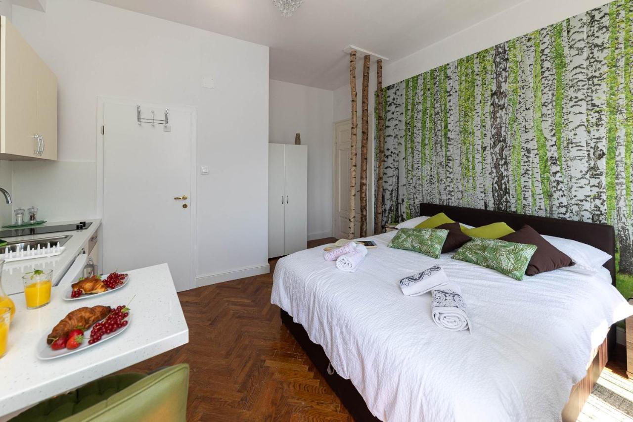 Apartmani Kaiserin Crikvenica Ngoại thất bức ảnh